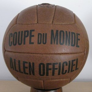 Allen - Bola Oficial da Copa do Mundo de 1938 na França