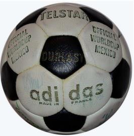 Adidas Telstar - Bola Oficial da Copa do Mundo de 1970 no México