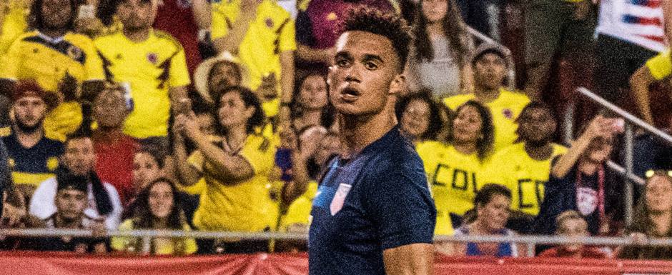 Antonee Robinson - Jogador da Seleo dos Estados Unidos na Copa do Mundo de Futebol de 2022 no Catar (Qatar) - Foto: Michael Bradley Header