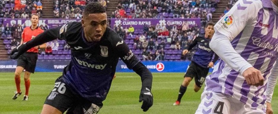 Youssef En-Nesyri - Jogador da Seleo de Marrocos na Copa do Mundo de Futebol de 2022 no Catar (Qatar) - Foto: realvalladolid.es