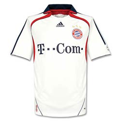 Uniforme 2 do Bayern München - Temporada 2007/2008