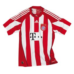 Uniforme 1 do Bayern Mnchen - Temporada 2010/2011