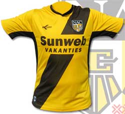 Uniforme 1 do NAC Breda - Temporada 2008/2009